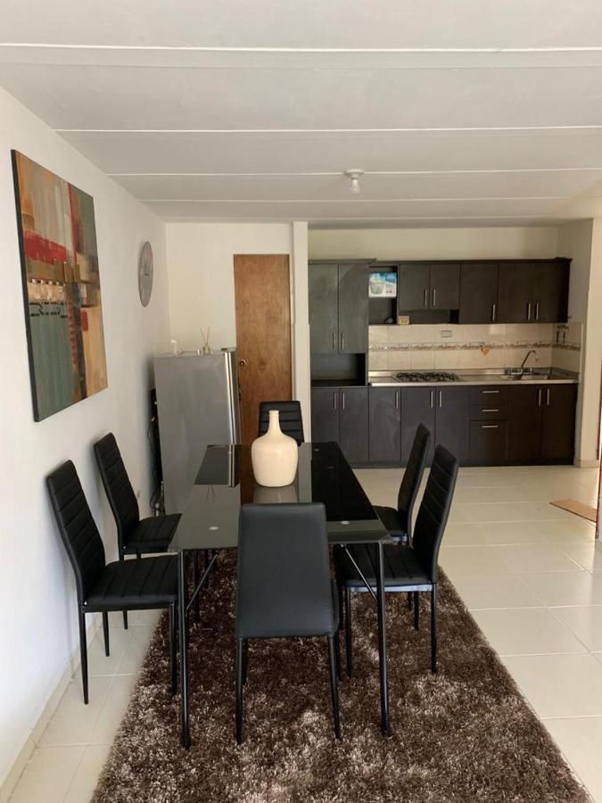 E2 Comodo Y Amplio Apartamento En Laureles Estadio 120 Mts2 Medellín Esterno foto
